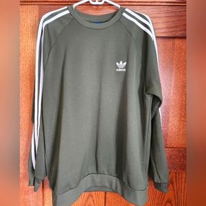 Large Green Adidas Sweatshirt in Excellent Used Condition